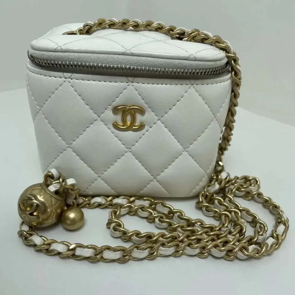 Chanel Women Pre-Loved Bag Very Good Condition